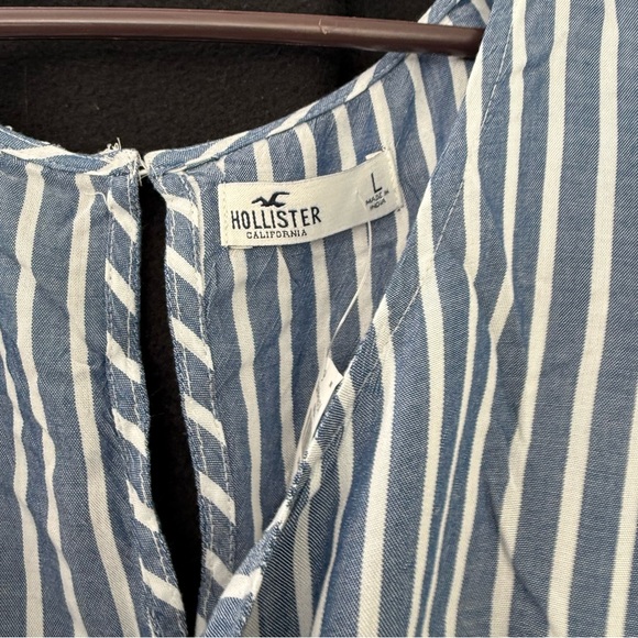 Hollister Striped Blue and White Romper - Picture 2 of 5